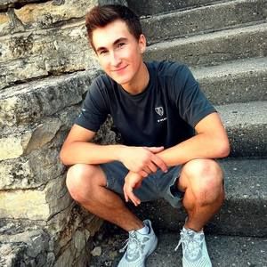 Meet your Posher, Drew